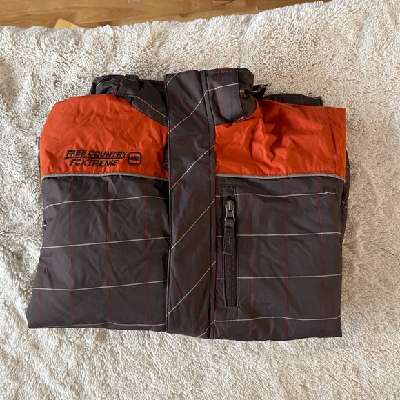 Jacket - Picture 3 of 4